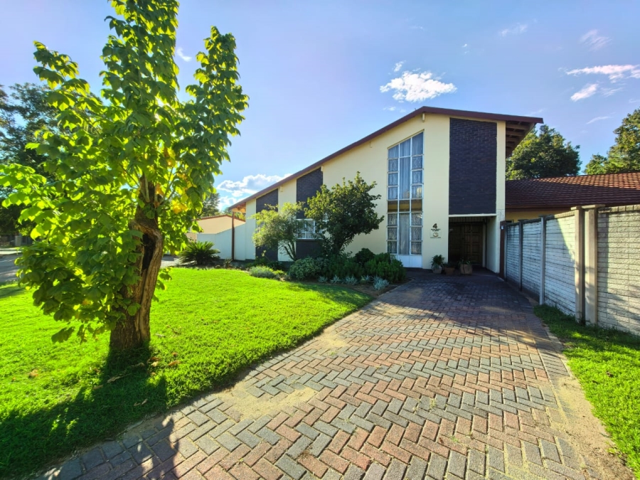 4 Bedroom Property for Sale in Sasolburg Ext 23 Free State